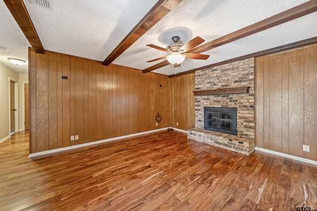 427 Dogwood Lane, Chandler, TX 75758