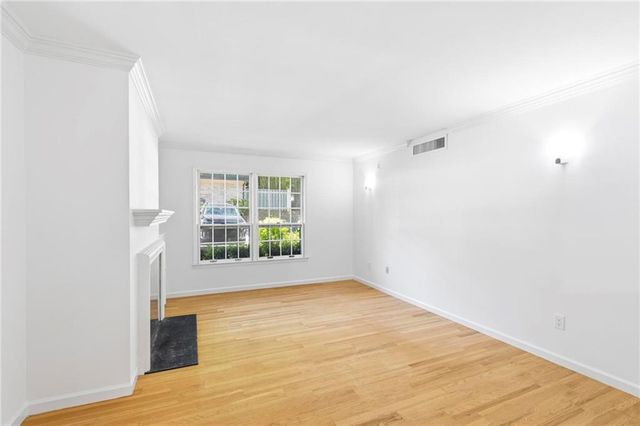 7 Cantey Place NW, Atlanta, GA 30327