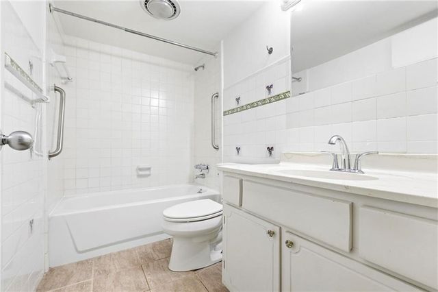 7 Cantey Place NW, Atlanta, GA 30327