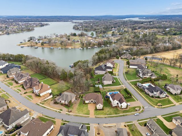 1597 Boardwalk Pl, Gallatin, TN 37066