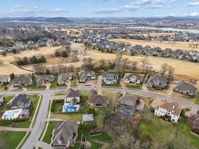 1597 Boardwalk Pl, Gallatin, TN 37066