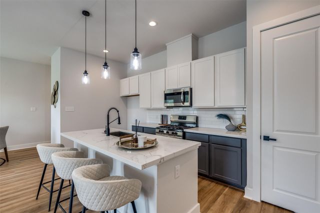 13131 Perennial Springs Dr, Houston, TX 77048