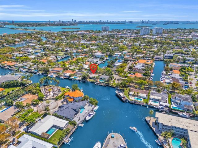 1995 Ixora Rd, North Miami, FL 33181