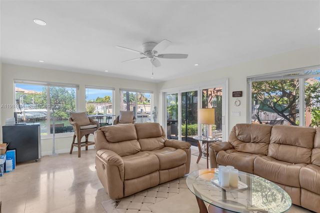 1995 Ixora Rd, North Miami, FL 33181