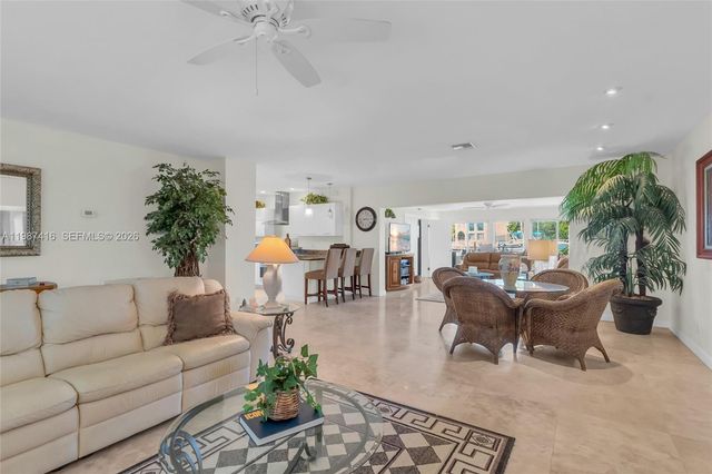 1995 Ixora Rd, North Miami, FL 33181