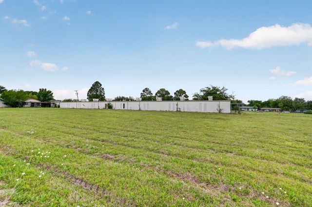 3005 Division Street, Greenville, TX 75401