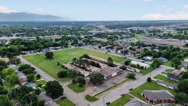 3005 Division Street, Greenville, TX 75401