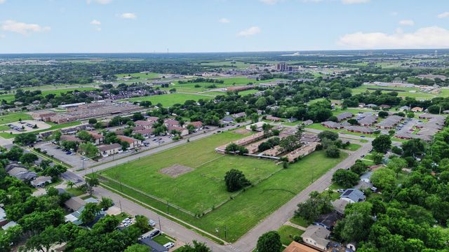 3005 Division Street, Greenville, TX 75401