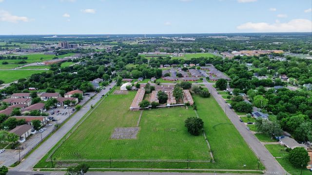 3005 Division Street, Greenville, TX 75401