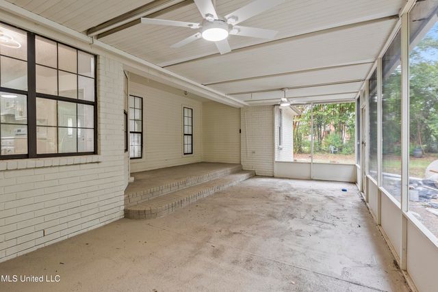 132 Keestone Drive, Senatobia, MS 38668