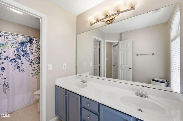 8900 Eaglebrook Court, Raleigh, NC 27617