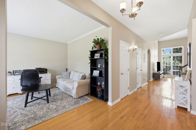 8900 Eaglebrook Court, Raleigh, NC 27617
