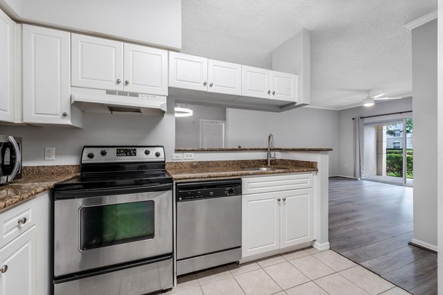 1106 Tuscany Way, Boynton Beach, FL 33435