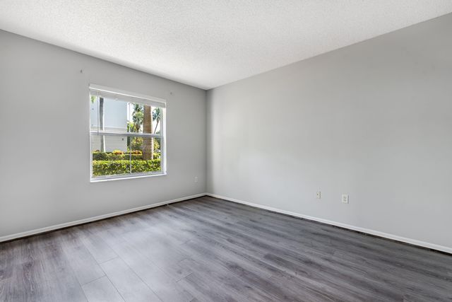 1106 Tuscany Way, Boynton Beach, FL 33435