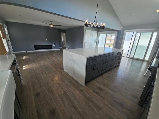 687 Arthur Ave, Chula Vista, CA 91910