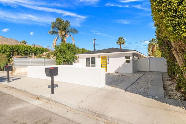 1372 E Camino Primrose, Palm Springs, CA 92264