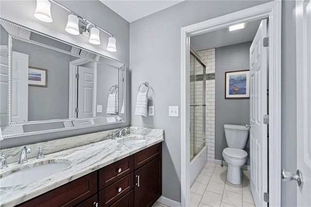 3850 W 183rd Street, Stilwell, KS 66085