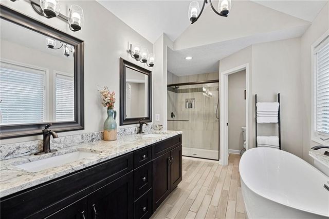 3850 W 183rd Street, Stilwell, KS 66085