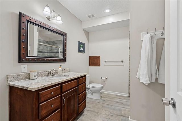 3850 W 183rd Street, Stilwell, KS 66085