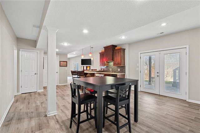 3850 W 183rd Street, Stilwell, KS 66085