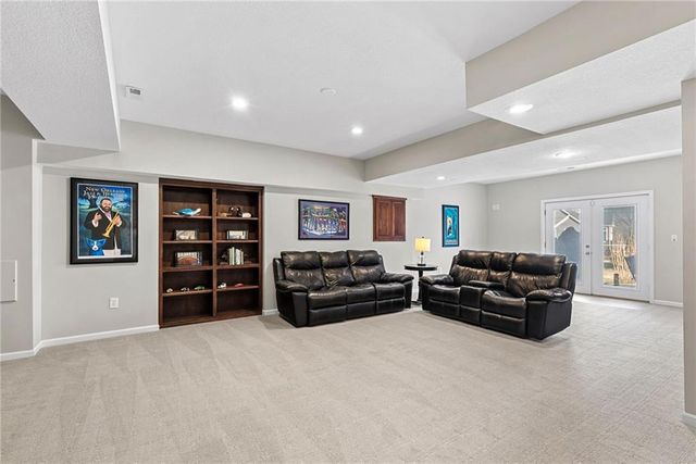 3850 W 183rd Street, Stilwell, KS 66085