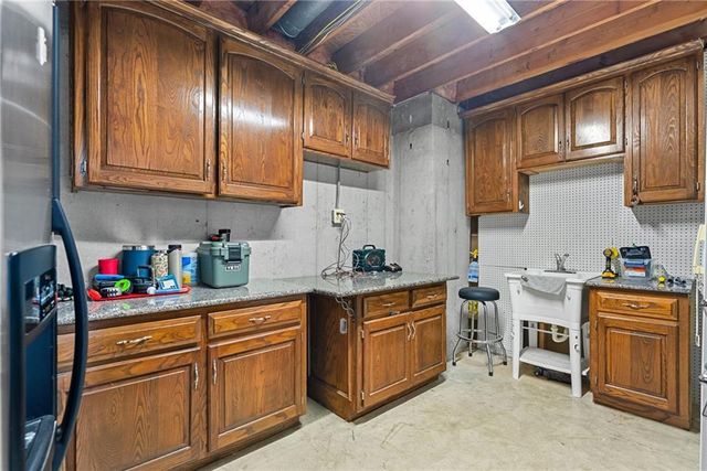 3850 W 183rd Street, Stilwell, KS 66085