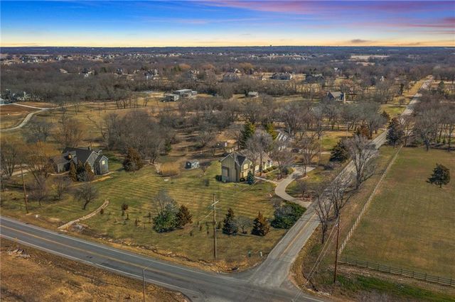 3850 W 183rd Street, Stilwell, KS 66085