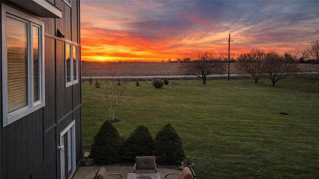 3850 W 183rd Street, Stilwell, KS 66085