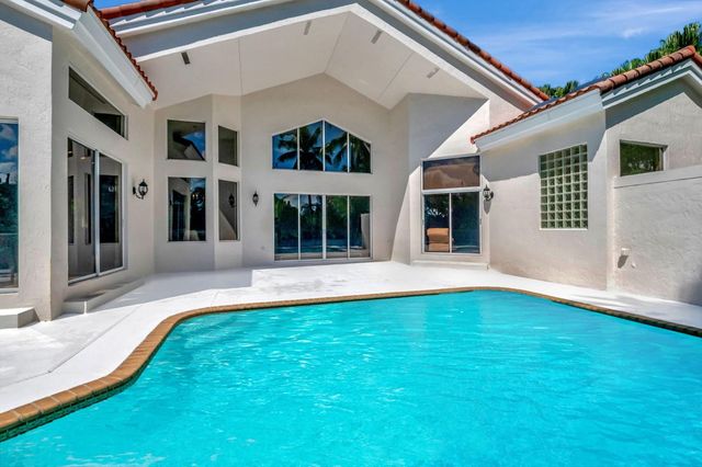 6096 NW 30th Way, Boca Raton, FL 33496