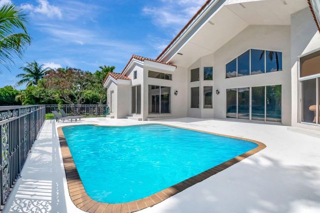 6096 NW 30th Way, Boca Raton, FL 33496
