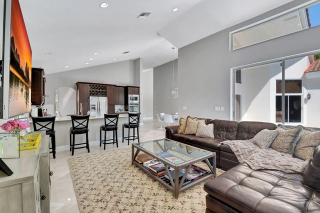 6096 NW 30th Way, Boca Raton, FL 33496