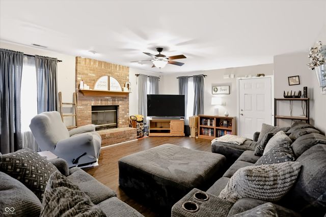 6639 Furnas Road, Indianapolis, IN 46221