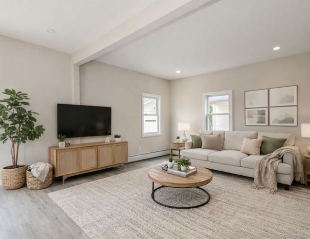 216-23 136th Road, Laurelton, NY 11413