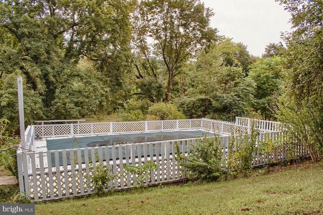 128 E MARKET ST, Williamstown, PA 17098