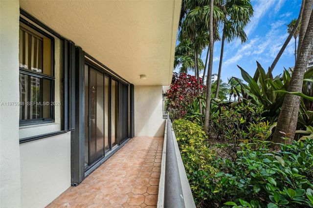 170 Ocean Lane Dr 310, Key Biscayne, FL 33149