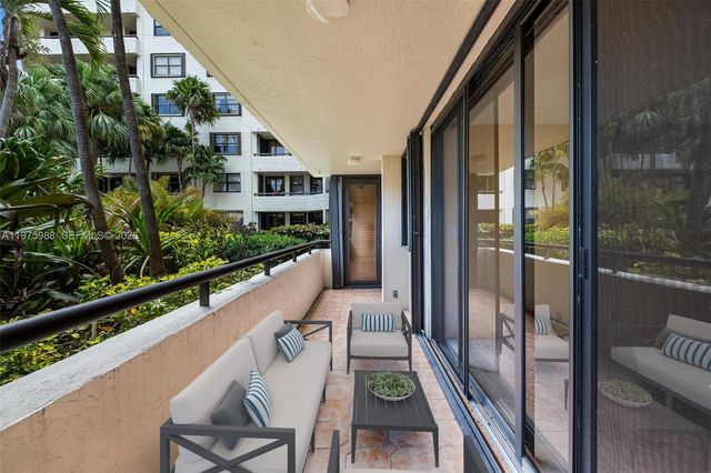 170 Ocean Lane Dr 310, Key Biscayne, FL 33149