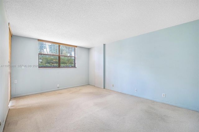 170 Ocean Lane Dr 310, Key Biscayne, FL 33149