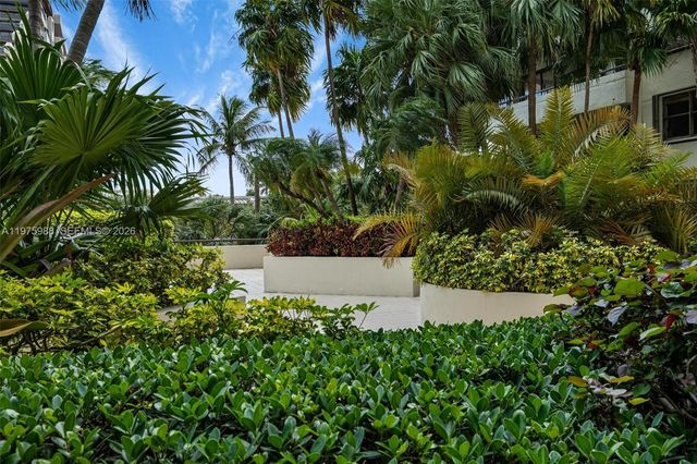 170 Ocean Lane Dr 310, Key Biscayne, FL 33149