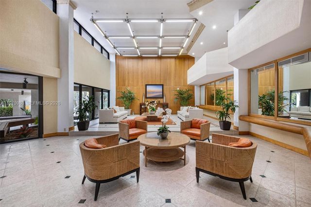 170 Ocean Lane Dr 310, Key Biscayne, FL 33149