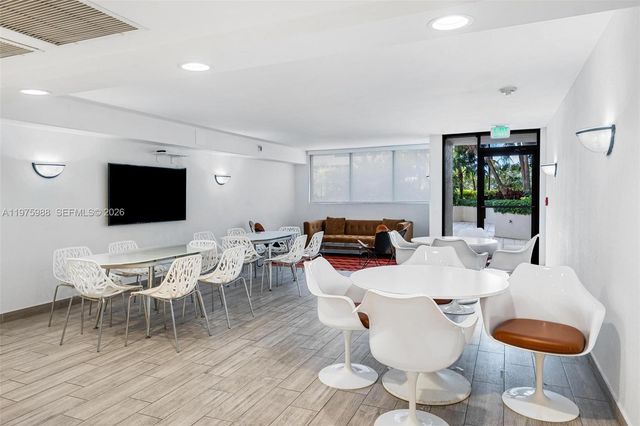 170 Ocean Lane Dr 310, Key Biscayne, FL 33149