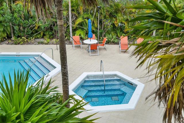 170 Ocean Lane Dr 310, Key Biscayne, FL 33149