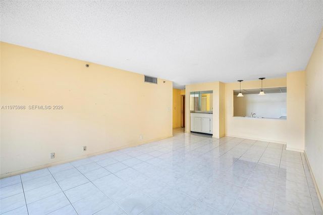 170 Ocean Lane Dr 310, Key Biscayne, FL 33149