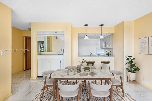 170 Ocean Lane Dr 310, Key Biscayne, FL 33149