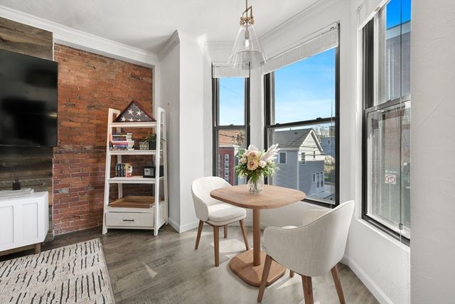 158 F St 2, Boston, MA 02127