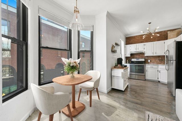 158 F St 2, Boston, MA 02127