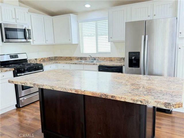3700 Buchanan 212, Riverside, CA 92503