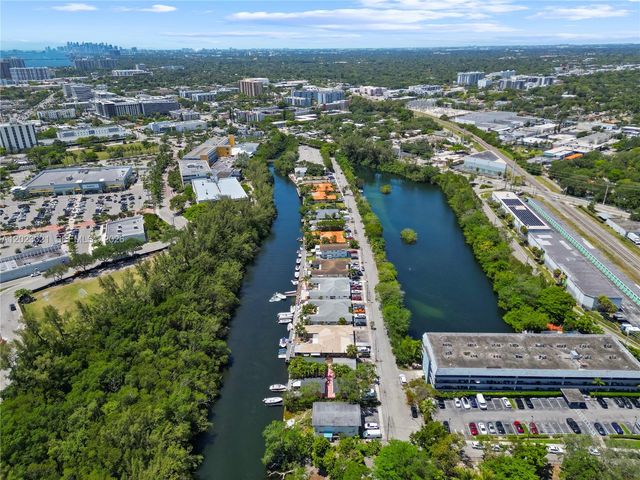 13185 Emerald Dr 2, North Miami, FL 33181