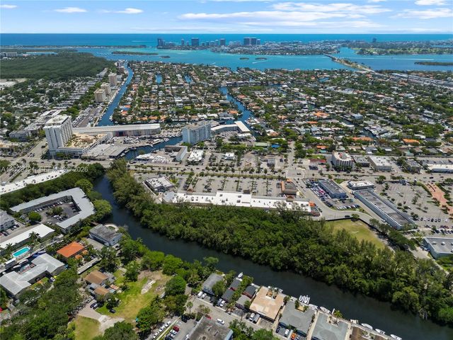 13185 Emerald Dr 2, North Miami, FL 33181