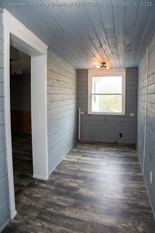 53 Meadow Breeze Lane, Kermit, WV 25674