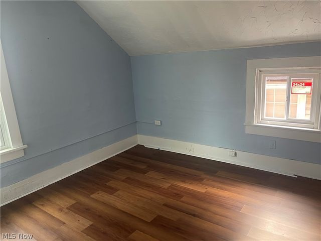 2125 SW 7th Street SW, Akron, OH 44314